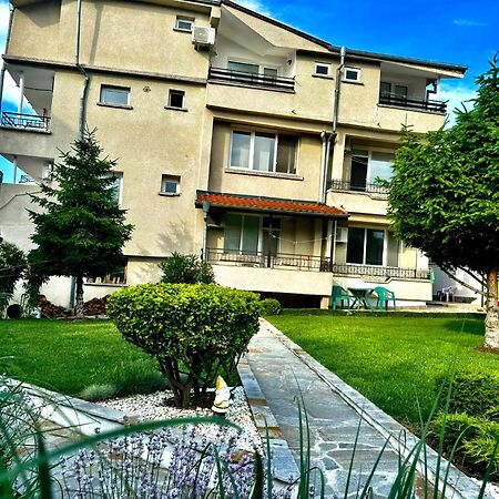 Guestrooms Stoyanovi Černomorec Exteriér fotografie