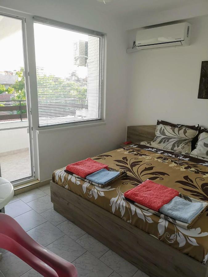 Guestrooms Stoyanovi Černomorec Exteriér fotografie