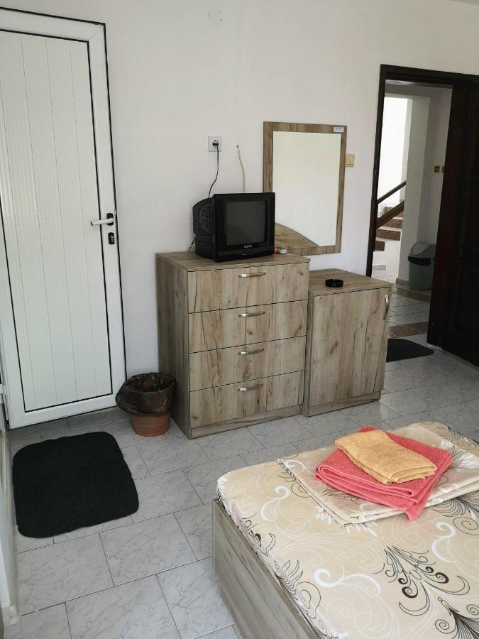 Guestrooms Stoyanovi Černomorec Exteriér fotografie