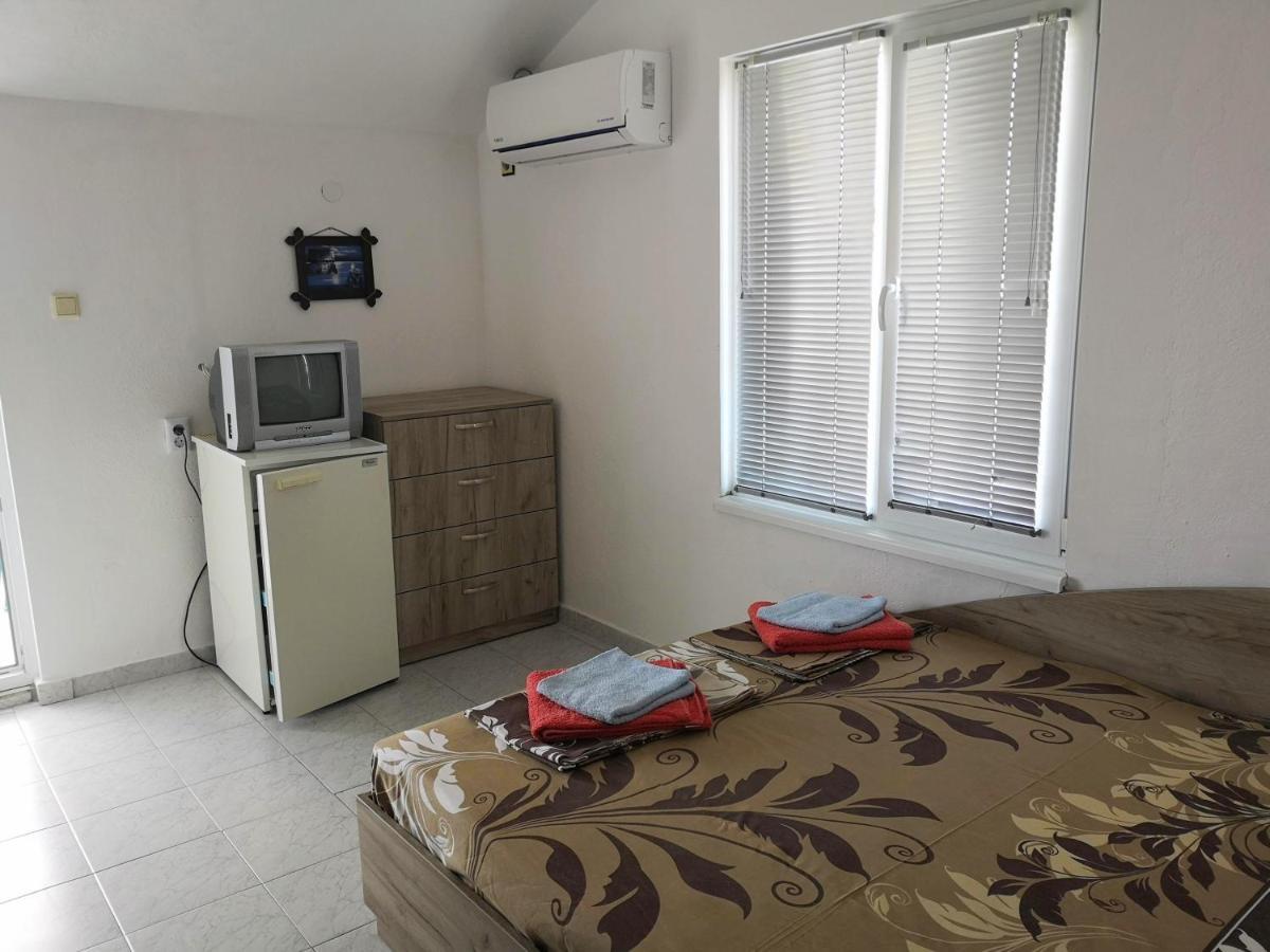 Guestrooms Stoyanovi Černomorec Exteriér fotografie