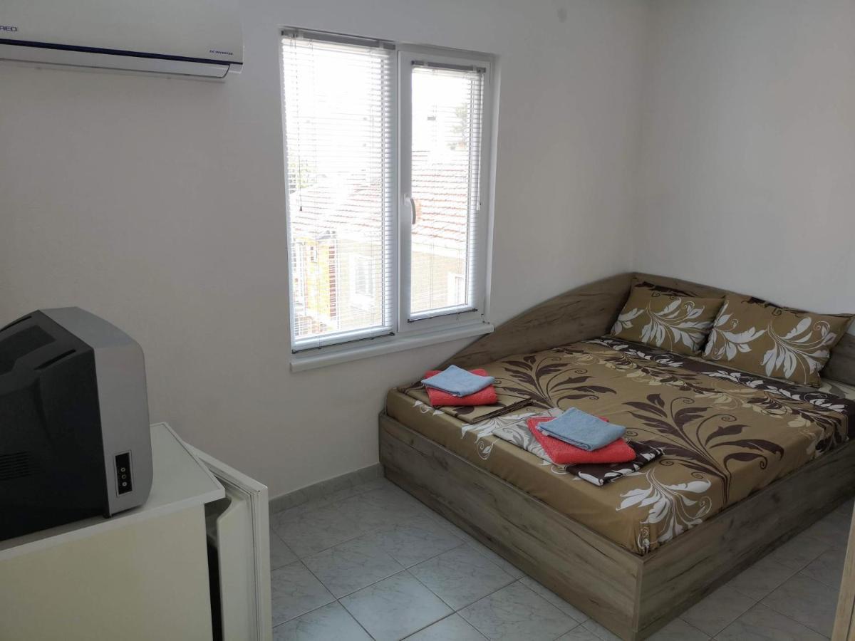 Guestrooms Stoyanovi Černomorec Exteriér fotografie